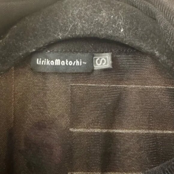 Rare Lirika Matoshi Strawberry Shirt in black size S - Picture 4 of 4